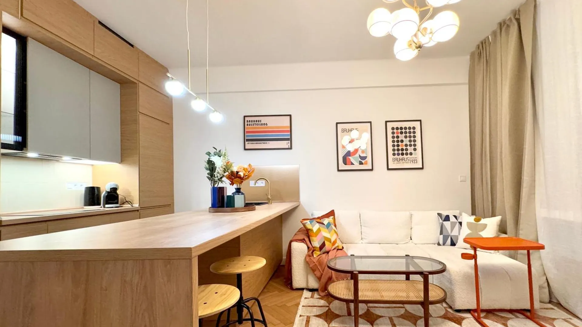 National Theatre Apartment With 2 Bathrooms Prague Centerの連絡先